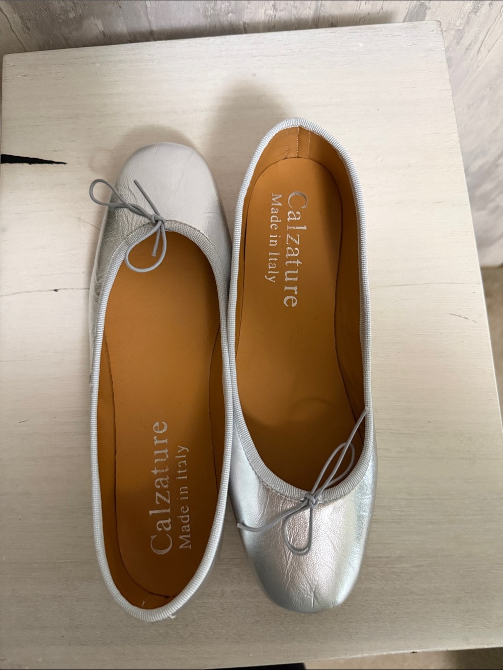 Vero Cuoio Silver Leather Ballet Flats